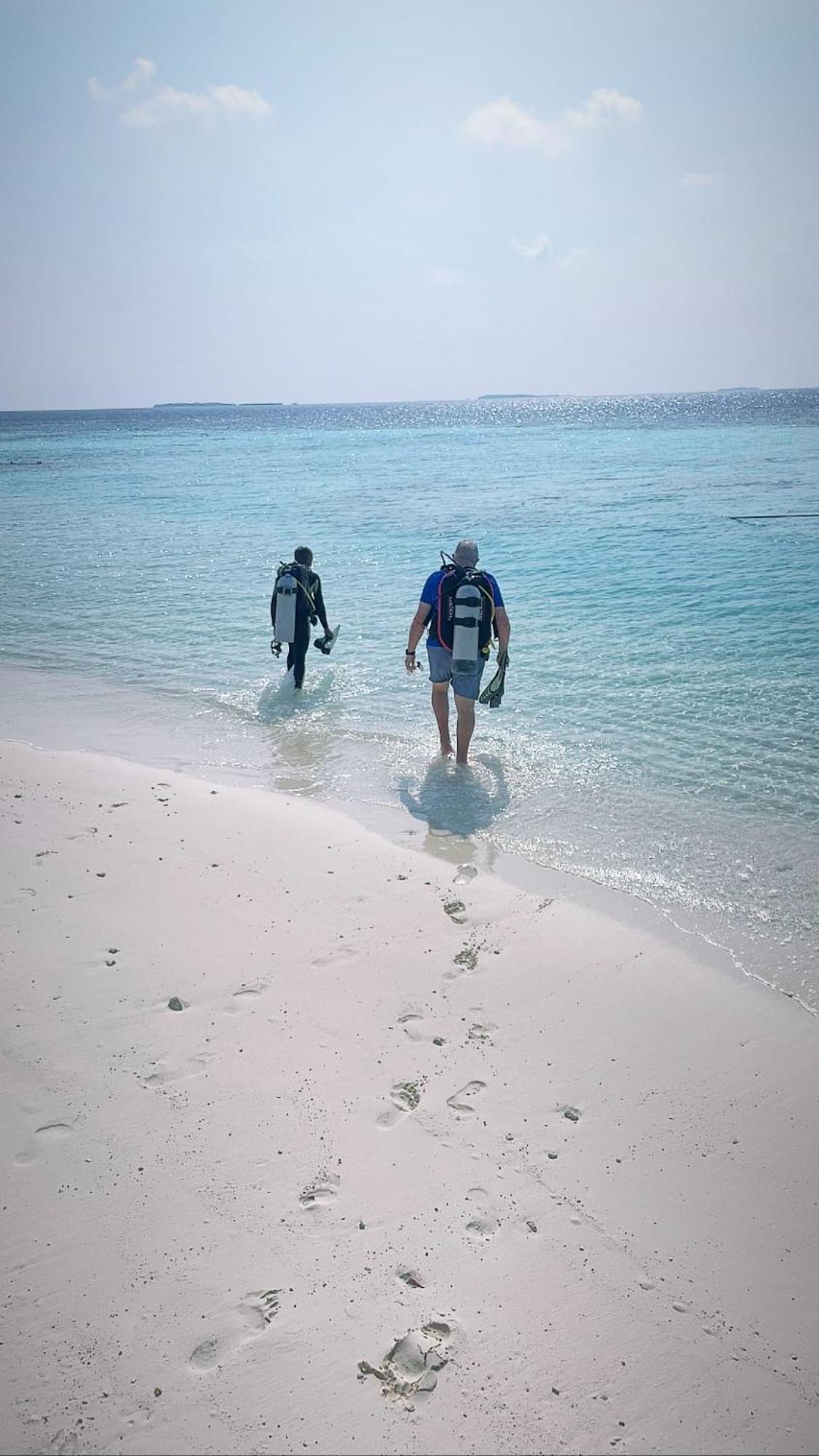 Island Scuba Inn ダンゲシ エクステリア 写真